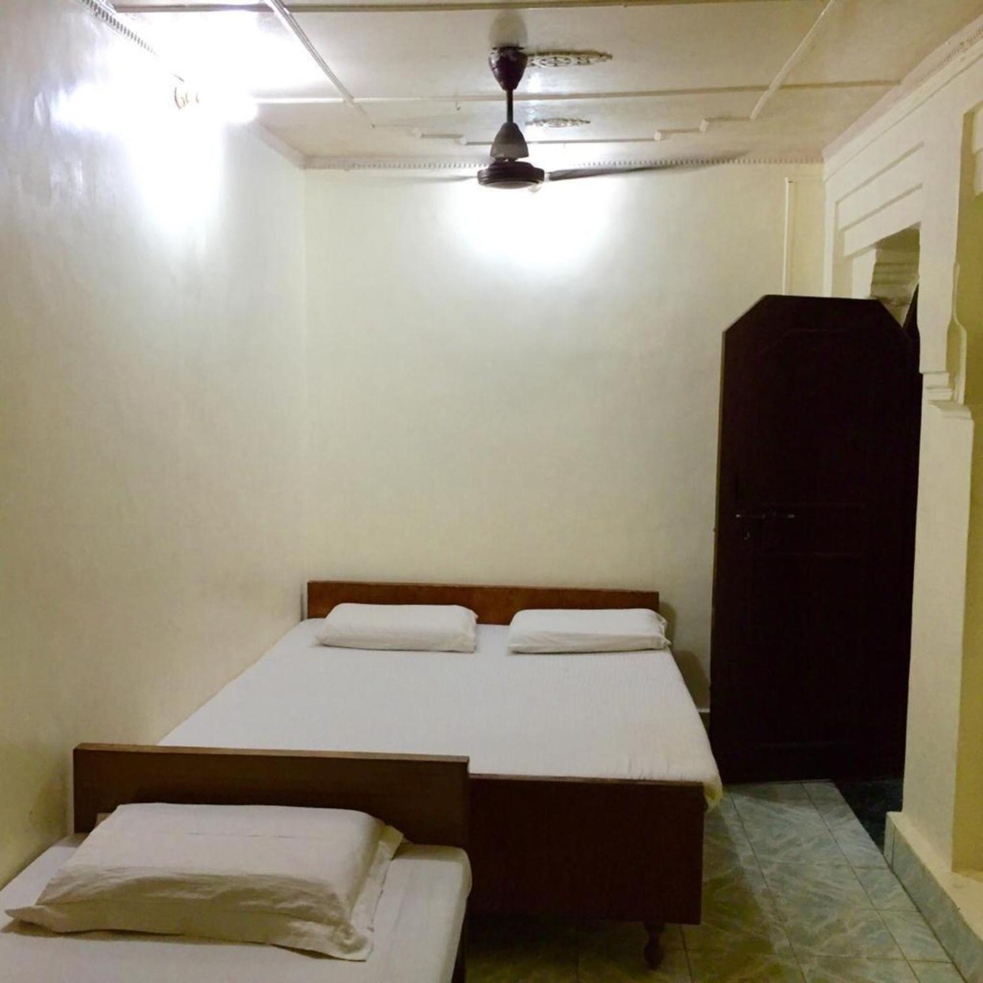 Grg Shanti Guest House Varanasi Near Manikarnika Ghat Екстер'єр фото