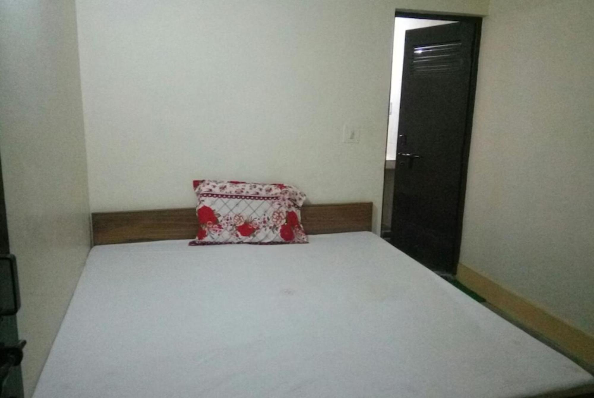 Grg Shanti Guest House Varanasi Near Manikarnika Ghat Екстер'єр фото