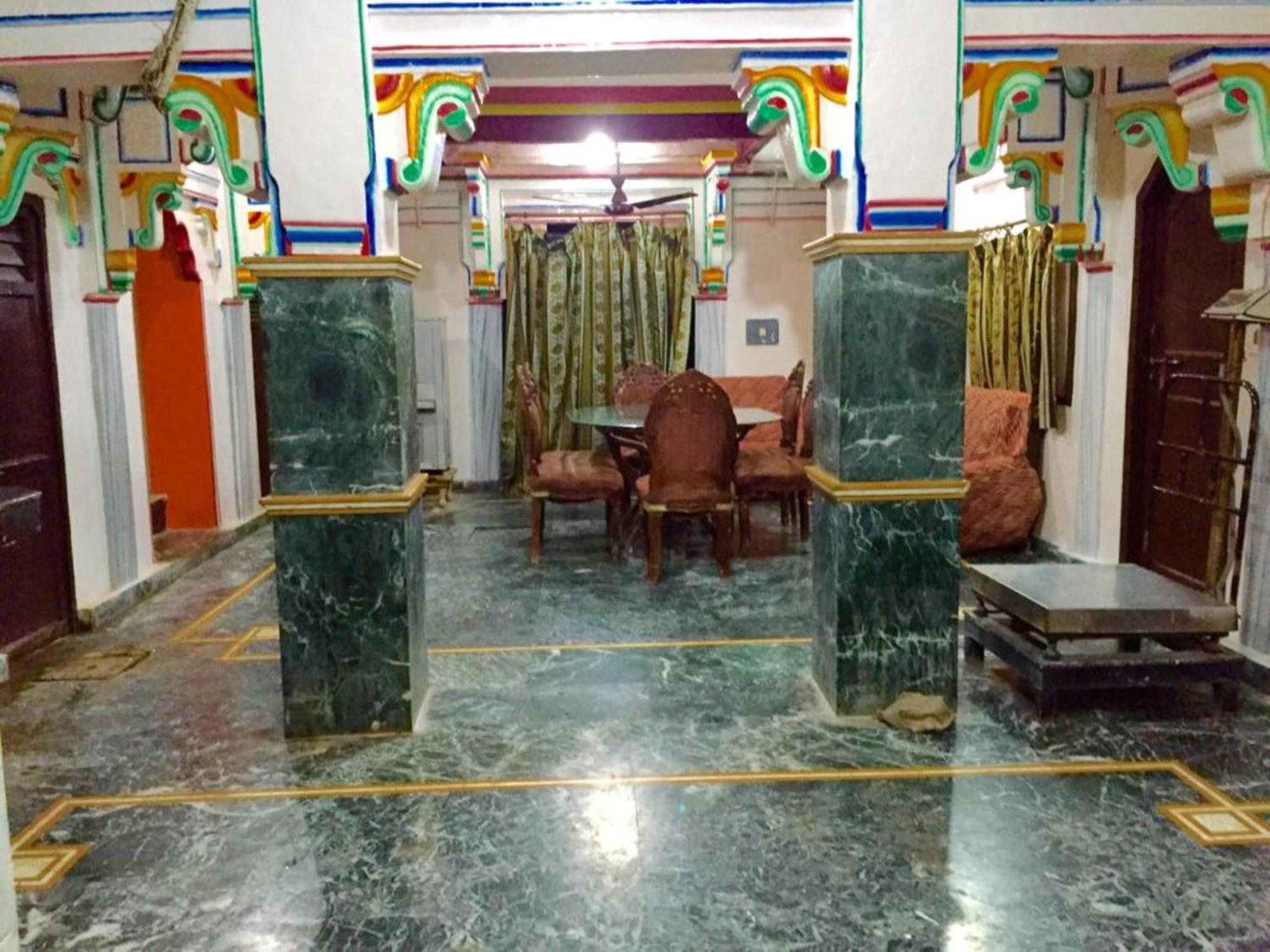Grg Shanti Guest House Varanasi Near Manikarnika Ghat Екстер'єр фото